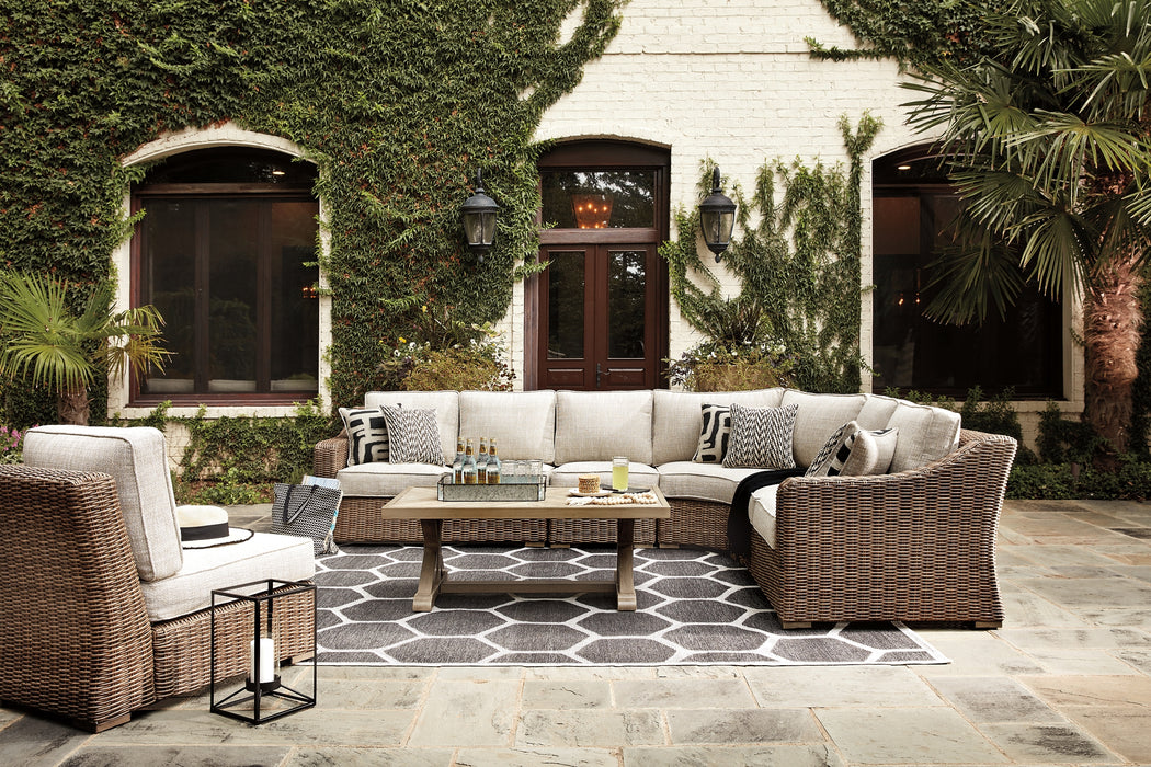 Beachcroft 5-Piece Outdoor Sectional with Coffee Table