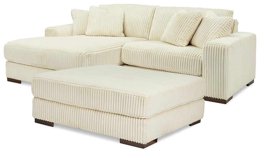 Lindyn 2-Piece Sectional with Ottoman